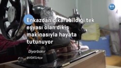 Enkazdan kurtarabildiği tek eşyası olan 50 yıllık dikiş makinesiyle hayata tutunuyor