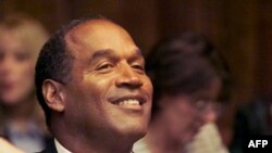 O.J. Simpson thích nói với bạn bè “Tôi không phải người da đen, tôi là O.J.” 