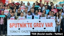 TGS, Sputnik Türkiye grevininin 30'ncu günü dolayısıyla sivil toplum ve meslek örgütleriyle birlikte bir kez daha merkezi Rusya olan işveren tarafına hukuka uyma çağrısı yaptı. 