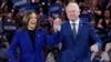 Kandida prezidansyel pati Demokrat la, Vis Prezidan Kamala Harris ak kolistye li, Gouvene Minnesota Tim Walz fe yon paret ansanm nan yon miting politik nan vil Milwaukee, eta Wisconsin, 20 Out, 2024. 