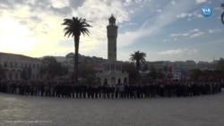 İzmirliler 10 Kasım’da Atatürk’e daha fazla sahip çıkılması çağrısı yaptı