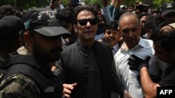 عمران خان انسداد دہشت گردی کی عدالت میں پیش ہونے کے آ رہےہیں۔ 12 ستمبر 2022