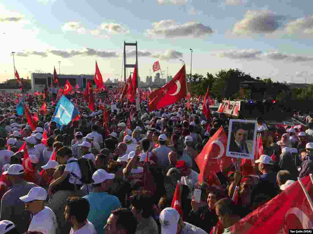 15 Temmuz Demokrasi ve Milli Birlik Günü Yürüyüşü