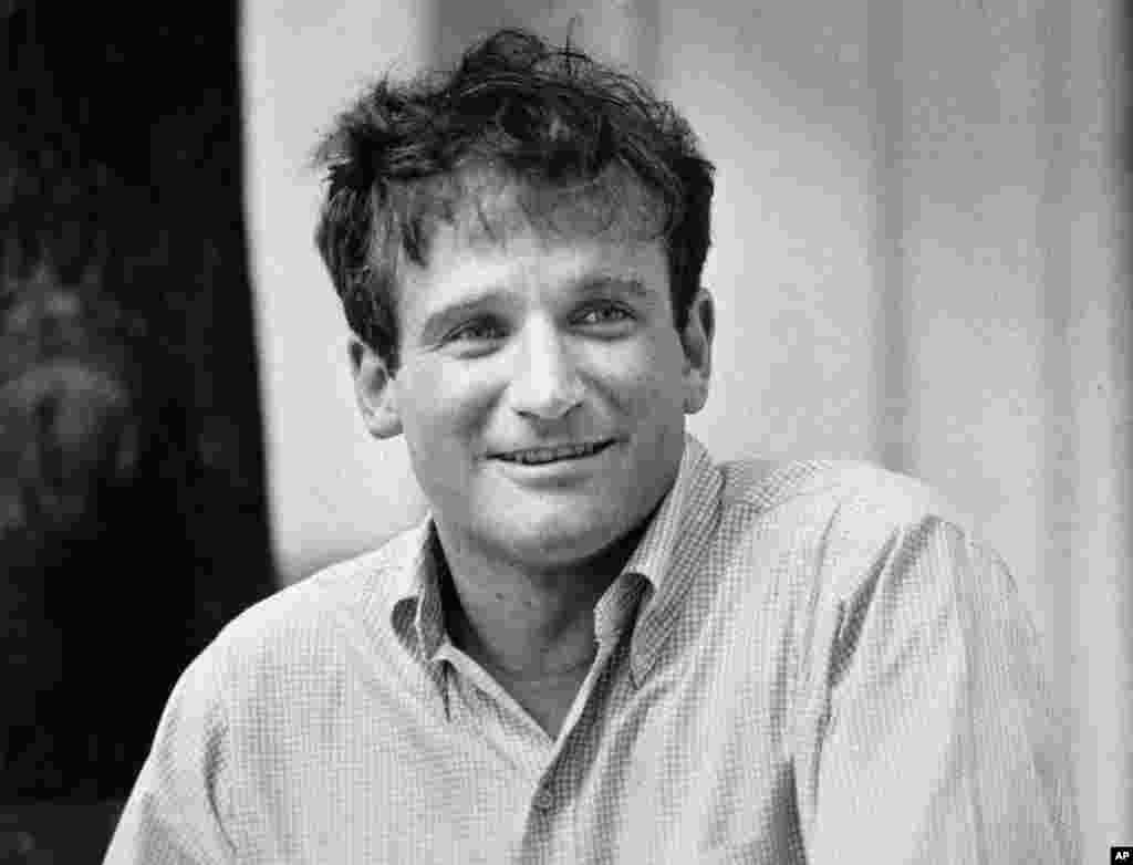 Diễn viên hài Robin Williams, vai chính trong phim &quot;The World According to Garp,&quot; ngày 21/7/1982, tại Los Angeles. (AP Photo)