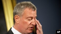 Bill De Blasio, New Jersey Valisi Christie'yi kalpsiz olmakla suçladı