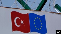 Turkey Migrants Turkey EU flag