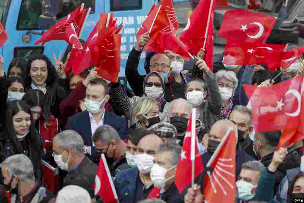 Turkey&#39;s main opposition party CHP leader Kilicdaroglu is holding a rally in Mersin, Turkey